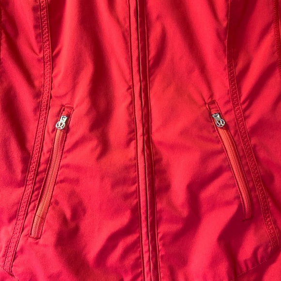 Women's Lululemon Run Make A Break Jacket - Picture 7 of 10